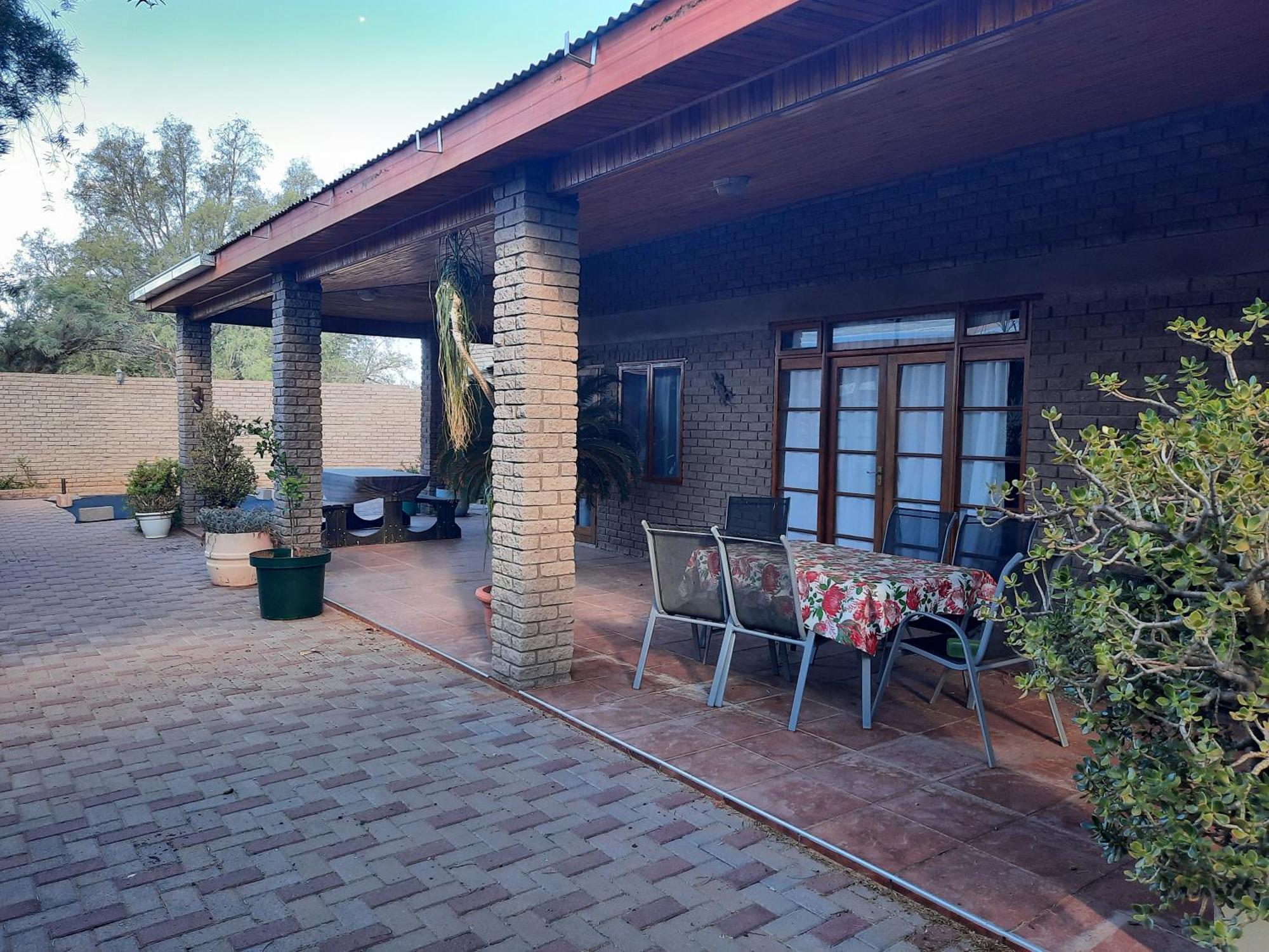 Terra Rouge Guestfarm & Sonstraal Farmhouse Koës Exterior foto